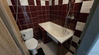 Na prenájom 1-izbový byt s balkónom v Martine - Podháj, na u