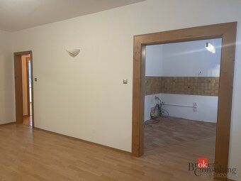 Ponúkame vám na predaj priestranný 3-izbový byt v Nitre na D
