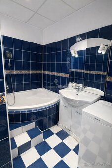 3 izbový byt po rekonštrukcii s garážou a vlastným kúrením
Z