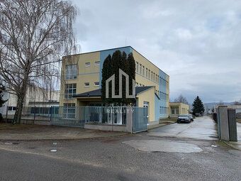 Typ: Skladovacie priestory Ulica: Priemyselná Obec: Piešťany