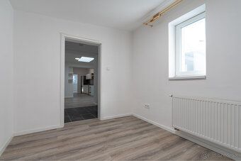 Typ: Rodinný dom Ulica: Železničná Obec: Bratislava-Vrakuňa

