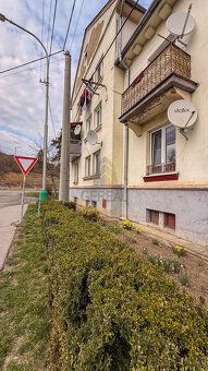 Typ: 2-izbový byt Ulica: Domašská Obec: Vranov nad Topľou
 

