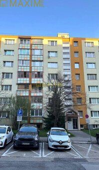 Ponúkame na predaj 1-izbový byt s balkónom v obľúbenej lokal