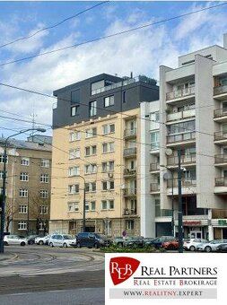 Ponúkame na predaj priestranný 3-izbový byt (pôvodne 2-izbov