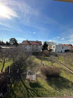 Ponúkam na prenájom samostatnú izbu v kompletne zrekonštruov