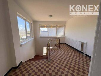 ID:3889 Ponúkame priestranný rodinný dom v obci Veľký Kamene