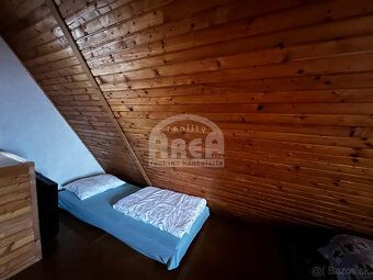 Typ: Chata Obec: Kaluža
Ponúkame Vám na predaj trojpodlažnú 