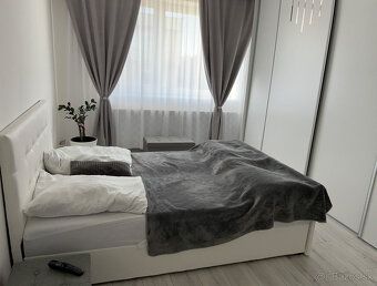 Typ: Rodinný dom Obec: Trstice
🏡 Na predaj priestranný dvojp