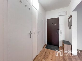 Typ: 2-izbový byt Ulica: - Mestská časť: Juh I Obec: Trenčín