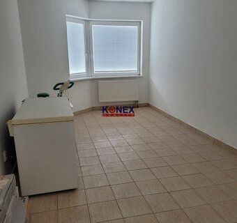 ID:8608
Ponúkame Vám na predaj apartmánový dom v Snine:
 - n