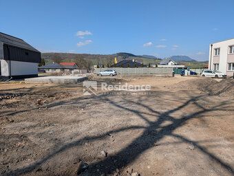 Realitná kancelária RESIDENCE ponúka stavebný pozemok s práv