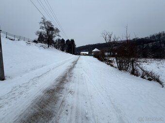Predaj pozemku v obci Chvalová, výmena pozemku je 1371 m2, p