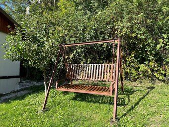 We offer for rent our cozy house with a garden located in a 
