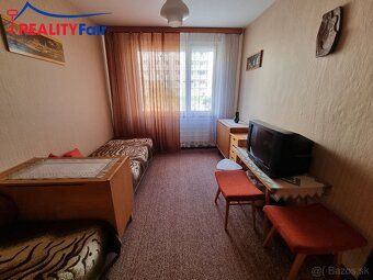 Ponúkame na predaj priestranný 3i byt vo výbornej lokalite v