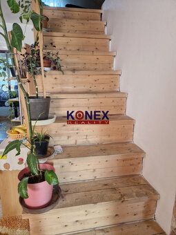 ID:9192
Ponúkame na predaj rodinný dom v Malčiciach: 
 - nac