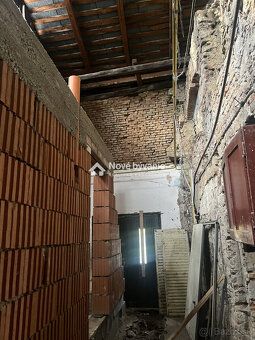 Ponúkame Vám na predaj starší dom s pozemkom, v obci Ľubica,
