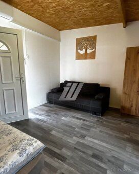 🏡 Na prenájom: malý útulný zateplený domček 📍 Lokalita: Moča