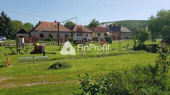 Typ: Pozemky - pre rodinné domy Ulica: Podhoranská Obec: Pod