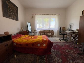 Hľadáte rodinný dom s menším dvorom vo výbornej lokalite bez