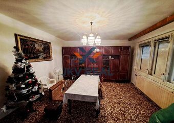 Ponúkame na predaj priestranný poschodový rodinný dom v tich