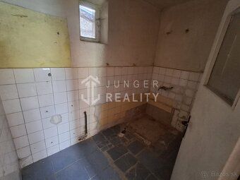Jozef Junger – Realitný maklér ponúka na predaj rodinný dom 
