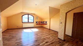 ID:9947
Ponúkame na predaj priestrannú a elegantnú rodinnú v