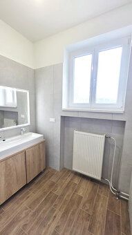 Lokalita : Žilina – centrum, Námestie A. Hlinku Sekcia : pre