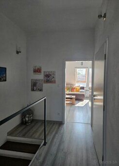 Ponúkame na prenájom štýlovo a moderne zariadený 3-izb. rodi