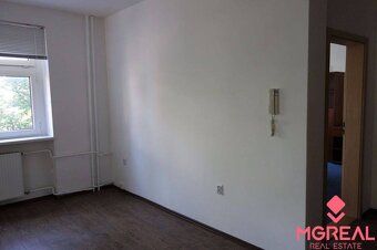 Ponúkame Vám na prenájom Bratislava-Ružinov, Záhradnícka. Pl