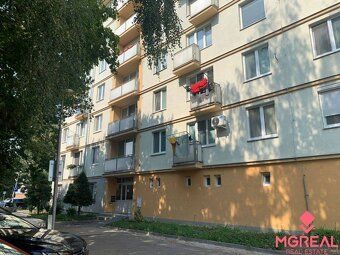 Ponúkame Vám na predaj 2 izbový byt v centre Nitry na Párovs