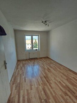 VÝHODNÁ PONUKA / DRAŽBA
MOŽNOSŤ FINANCOVAŤ KÚPU PROSTREDNÍCT