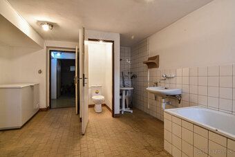 3D obhliadka: https://livetour.istaging.com/814fdb95-7efc-4d