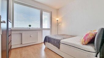 Ponúkam na prenájom 1,5-izbový byt, voľný ihneď, vo vyhľadáv