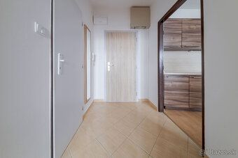 Ponúkam na prenájom 1,5-izbový byt, voľný ihneď, vo vyhľadáv