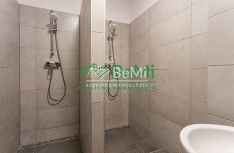 Typ: Sklady a haly Ulica: . Obec: Ružomberok
ID: 002-28-TECU