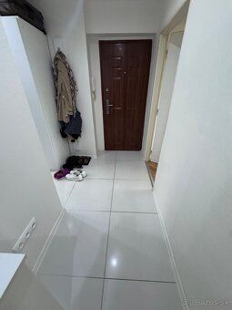 Ponúkame na predaj krásny 2-izbový byt o výmere 56 m², nachá