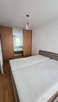 Ponúkame na prenájom priestranný a kompletne zariadený 4-izb