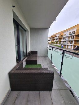 Ponúkam na prenájom moderný a vkusne zariadený 2-izbový byt 