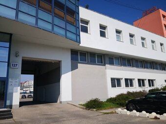 Ponúkame na prenájom kancelárske a skladovo-obchodné priesto