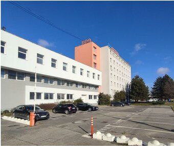 Ponúkame na prenájom kancelárske a skladovo-obchodné priesto