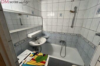 🌞 Svetlo, pohodlie a funkčnosť v jednom! Tento 2,5-izbový by