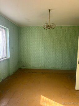 Rodinný dom s veľkým pozemkom 959 m² – Kalinkovo, len pár mi