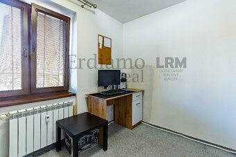 Ponúkame NA PREDAJ moderne zrekonštruovaný 3-izbový byt na E