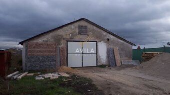 Sme AVILA. Už roky spájame ľudí s ich novým domovom. Zavolaj