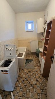 Ponúkame exkluzívne na predaj rodinný dom s veľkým pozemkom 