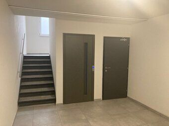 Ponúkame na dlhodobý prenájom moderne riešený 2-izbový byt n