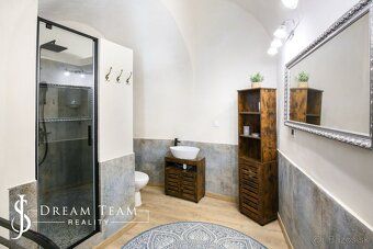 DREAM TEAM ponúka na predaj pekný, štýlový apartmán v zrekon