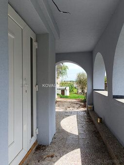 Typ: Rodinný dom Ulica: Novozámocká Obec: Veľký Kýr
Koval re