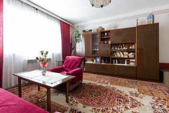 Typ: Rodinný dom Ulica: Veľké Chyndice 36 Obec: Veľké Chyndi