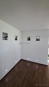 5 izieb | 2 kúpeľne | Dvojgaráž 42 m² | Terasa 66 m² | Pozem